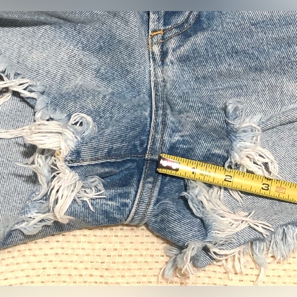 Agolde Parker Cut Off Shorts - Picture 10 of 10